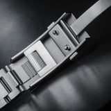 Waveslide
ohne Lupe mit Datum, no loupe with date, senza lente di ingrandimento con data, 不带日期放大镜, mit Lupe mit Datum, with loupe with date, con lente di ingrandimento con data, 带日期放大镜