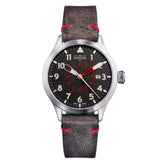 schwarze Armbanduhr mit Lederband