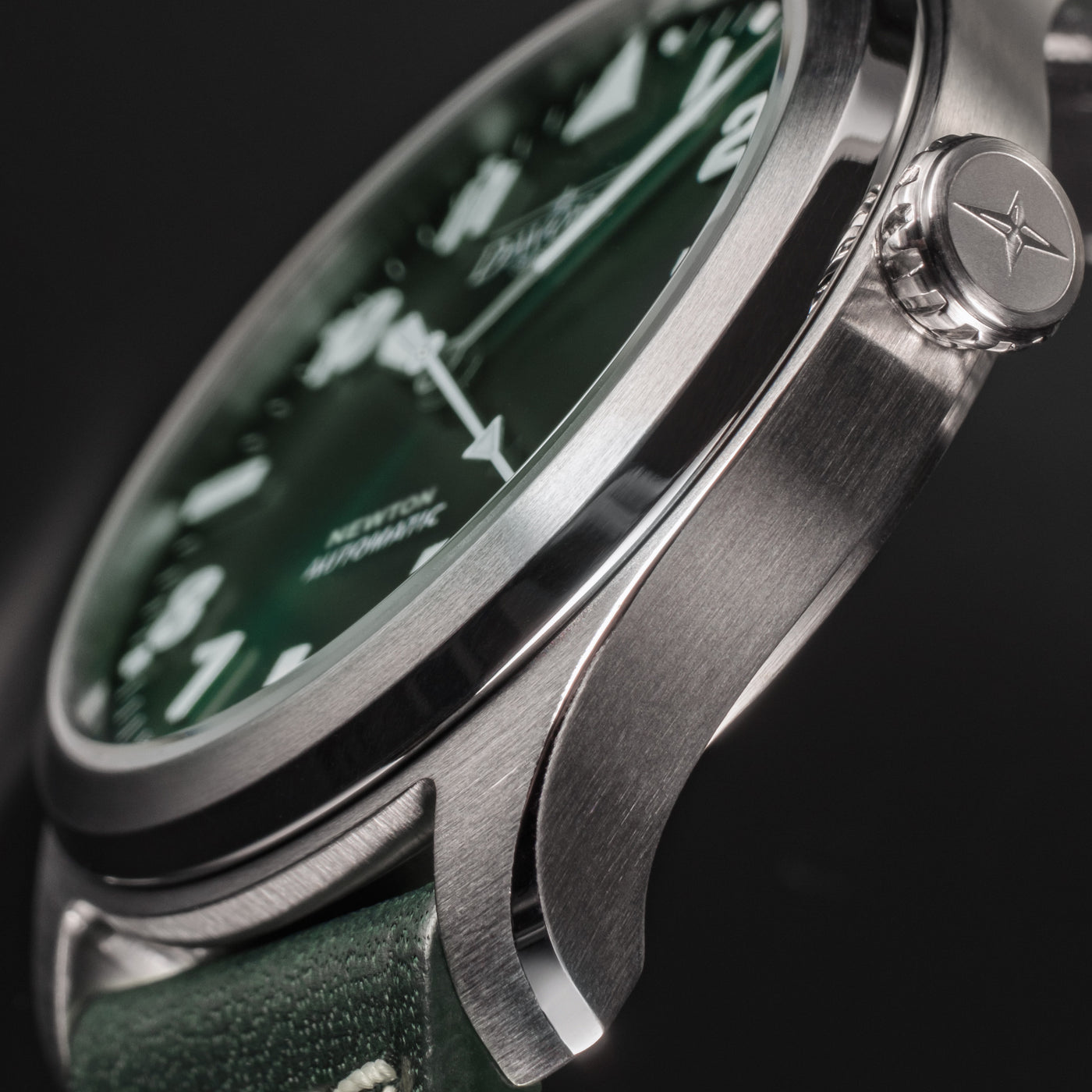 DAVOSA ダボサ　Newton Pilot 限定300個 Newton Pilot Automatic – DAVOSA Swiss